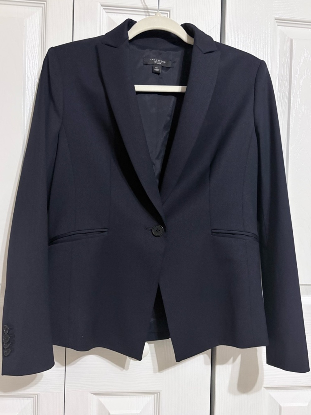 Ann Taylor Navy Single-Button Tailored Blazer, size 8P